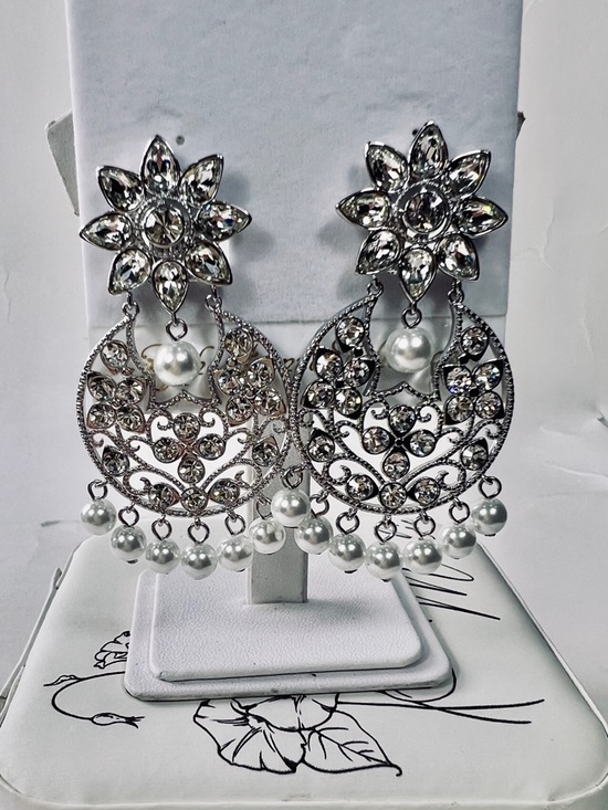 Fifth Avenue Collection Jewelry - Fifth Avenue Collection Swarovski Silver Pearl Drop Chandelier Earrings